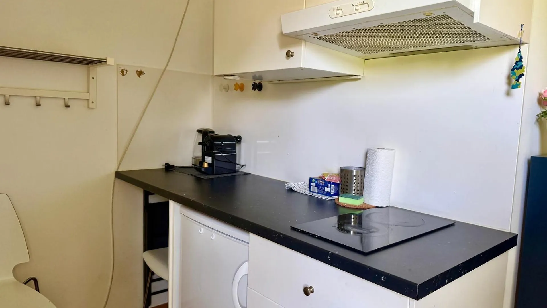 K10 Suite Apartments With Fitness & Parking