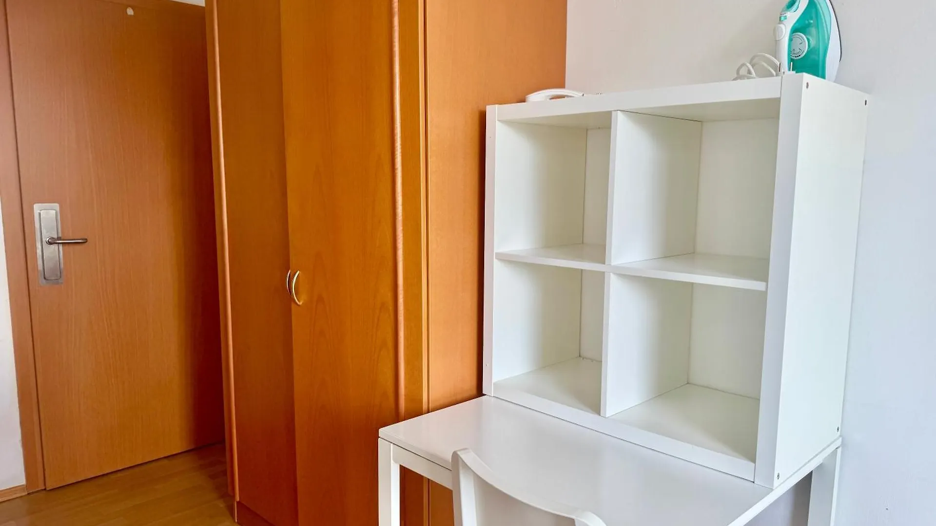 K10 Suite Apartments With Fitness & Parking