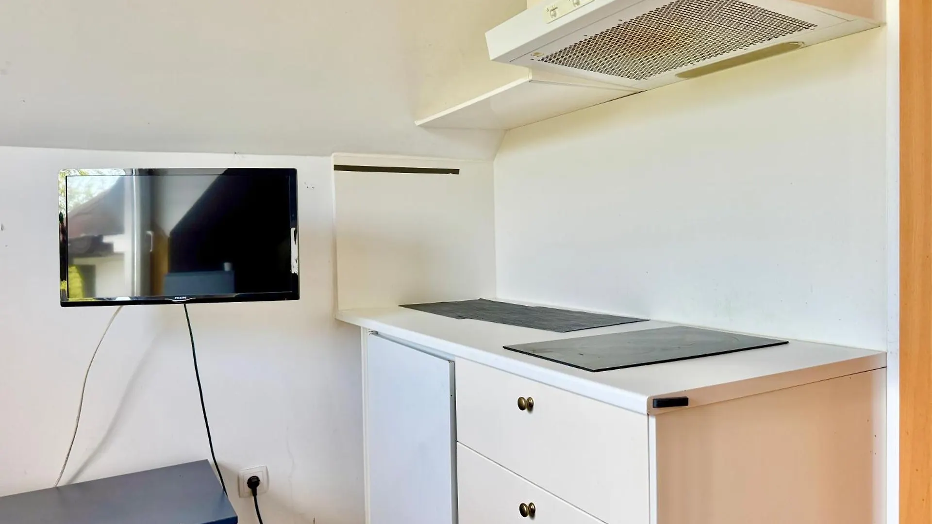 K10 Suite Apartments With Fitness & Parking