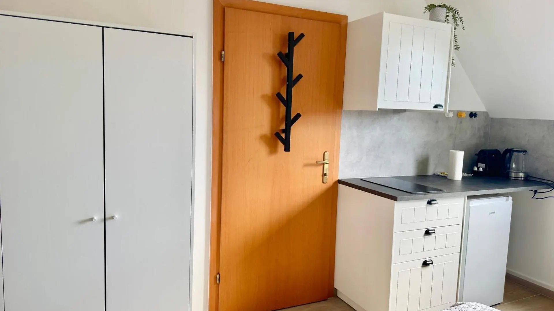 K10 Suite Apartments With Fitness & Parking